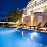 Sea Touch - Beachfront, With A Heated Pool Vila Rogoznica (Sibenik-Knin)