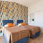 Sea Touch - Beachfront, With A Heated Pool Vila *