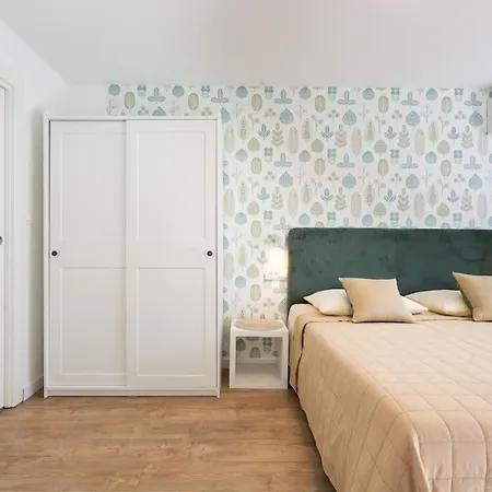 Sea Touch - Beachfront, With A Heated Pool Villa