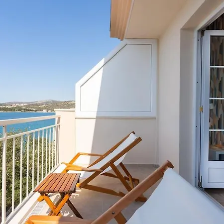 Sea Touch - Beachfront, With A Heated Pool * Rogoznica (Sibenik-Knin)