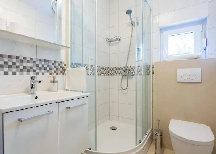 Willa Sea Touch - Beachfront, With A Heated Pool *