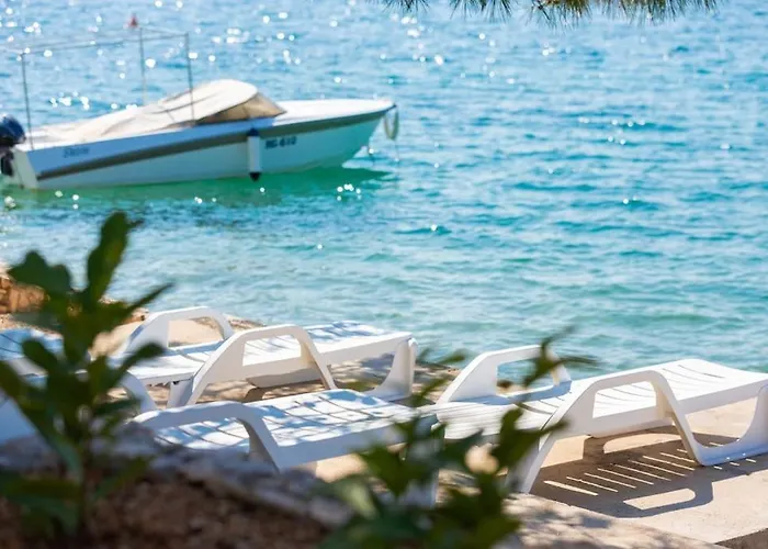 Sea Touch - Beachfront, With A Heated Pool ヴィラ *