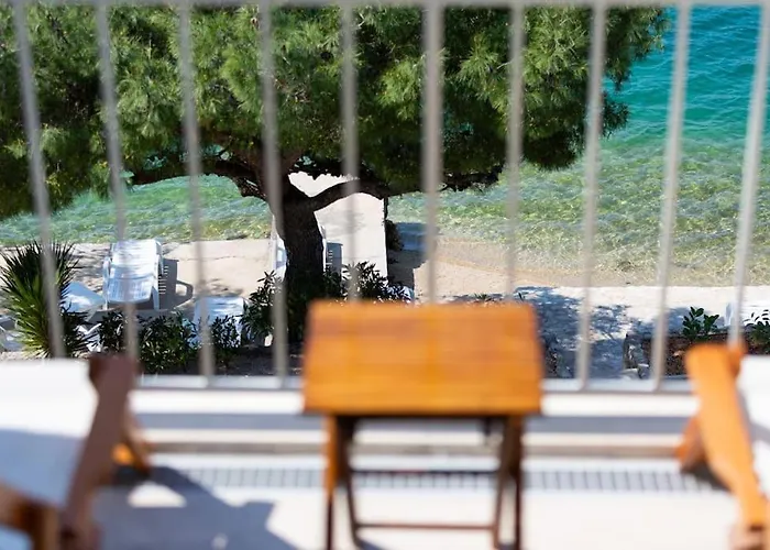 Sea Touch - Beachfront, With A Heated Pool * ロゴズニッツァ